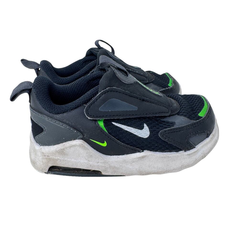 Nike Air Max Toddler - Hook & Loop Closure